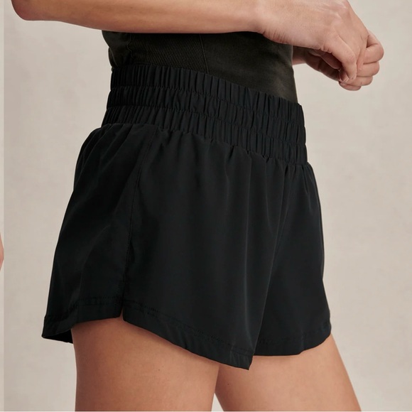 Kallin Running Short 1.5" - Picture 3 of 6